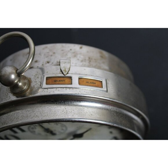 Vintage Tabletop Westclox Big Ben Alarm Clock - USA - Picture 5 of 10